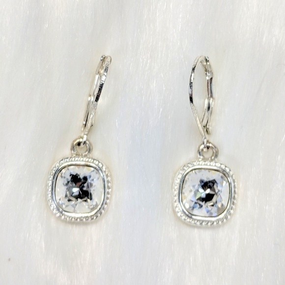 Infinity Crystal Drop Earring - Picture 4 of 4